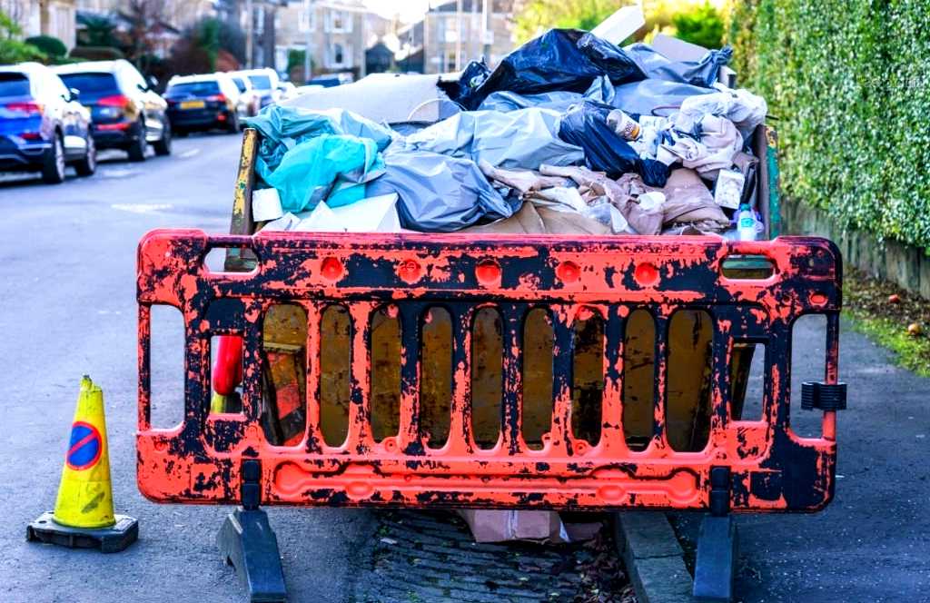 Rubbish Removal Services in Adlington