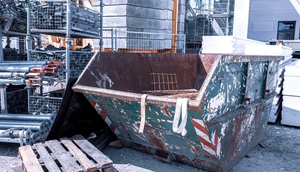 Cheap Skip Hire Services in Bank Fold